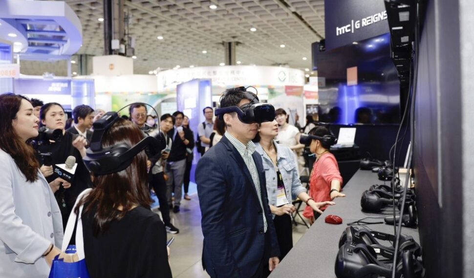 臺廠跨界通訊應用成果大展　「5G視界館」耀眼登場　