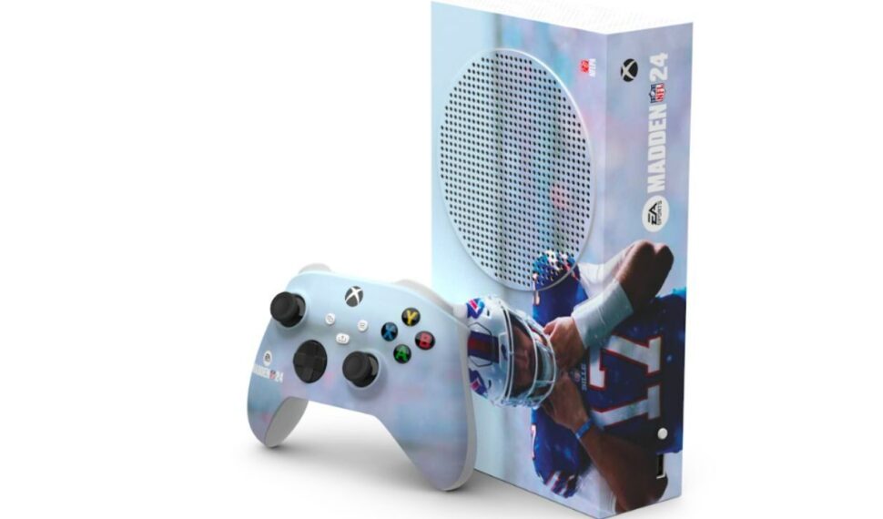 通過獨家 Xbox Series S 主機和免費視頻遊戲慶祝《Madden 24》的發布