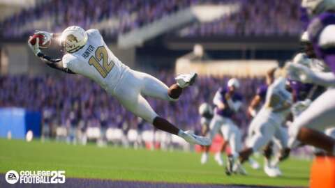 EA Sports College Football 25 補丁添加了新的場上配合、陣型和錯誤修復